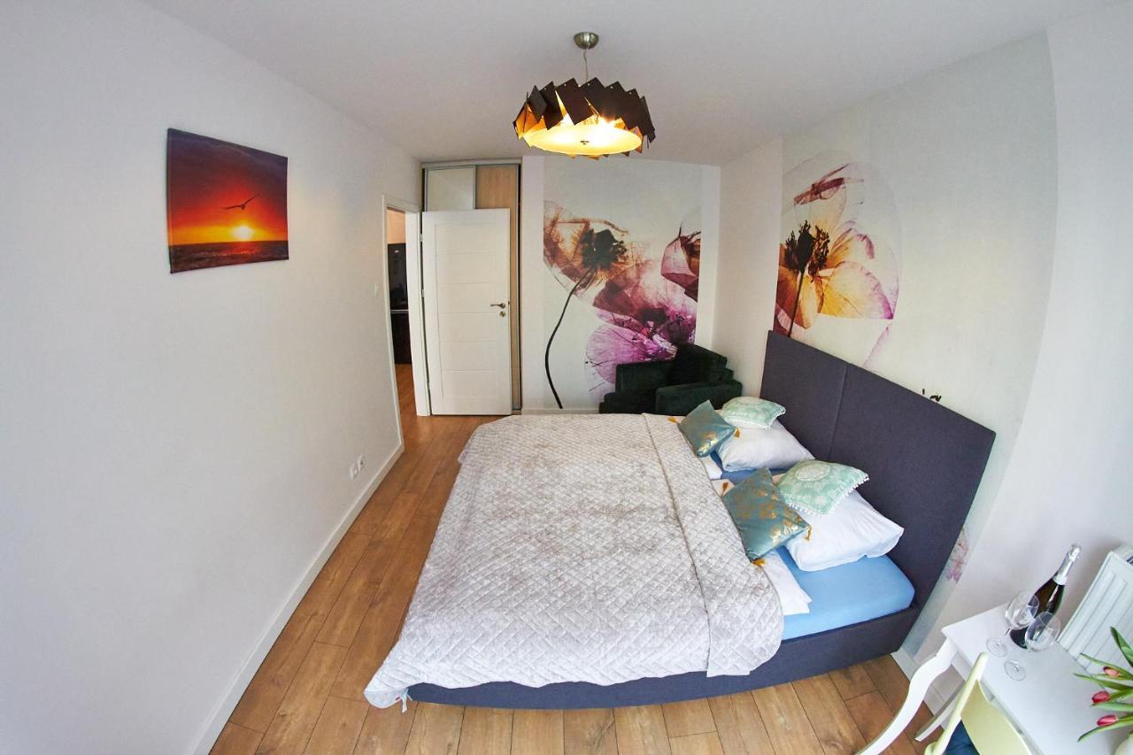 Apartamentyprzymorzu Baltycki Z Miejscem Postojowym I Ogrodkiem Колобжег Екстериор снимка