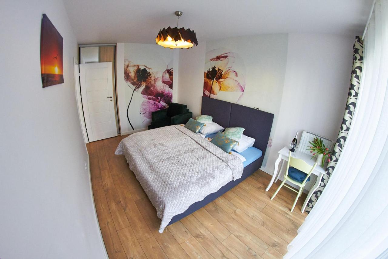 Apartamentyprzymorzu Baltycki Z Miejscem Postojowym I Ogrodkiem Колобжег Екстериор снимка