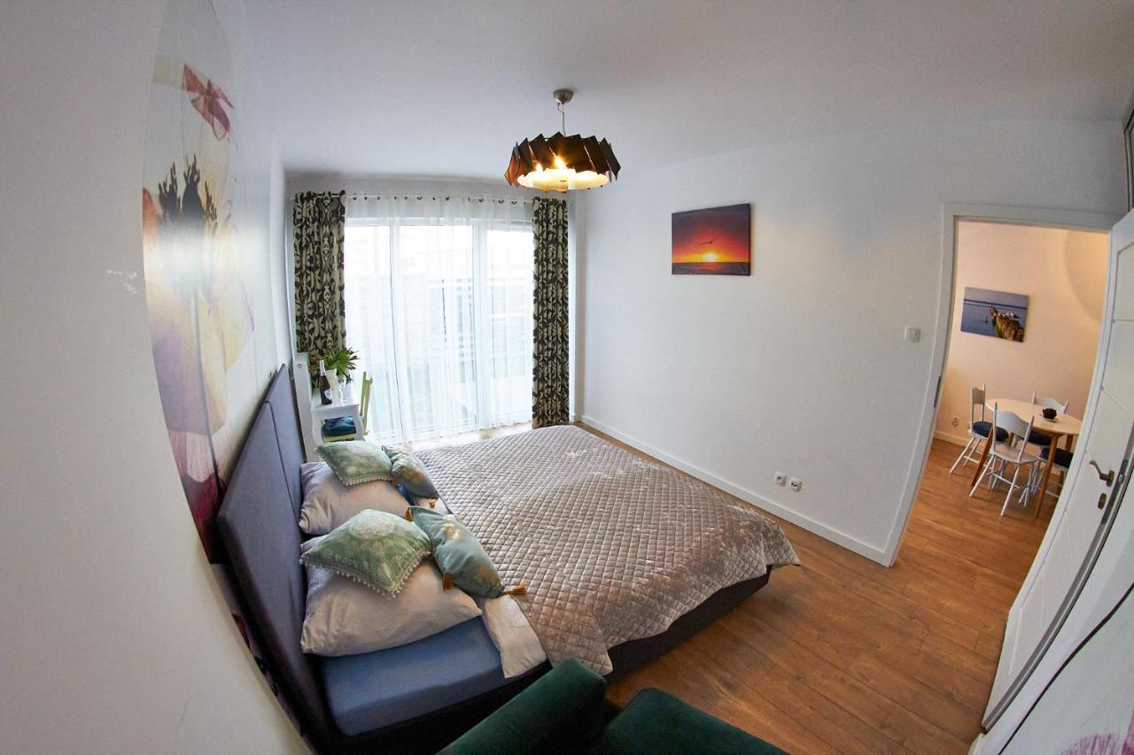Apartamentyprzymorzu Baltycki Z Miejscem Postojowym I Ogrodkiem Колобжег Екстериор снимка